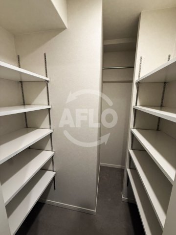 収納　アーバネックス堺筋本町　シューズインクローゼット