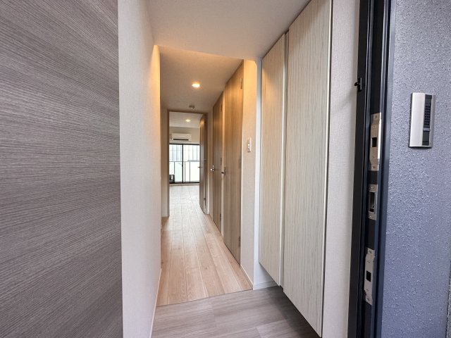 玄関　同一タイプです。