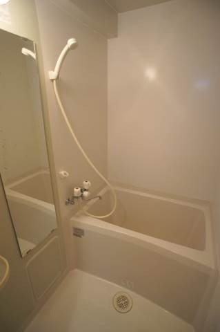 バス・シャワールーム　同型イメージ