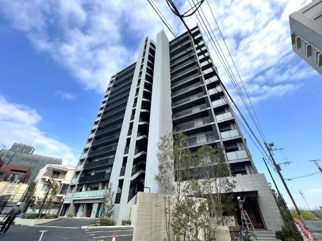 建物外観　オートロック付きです