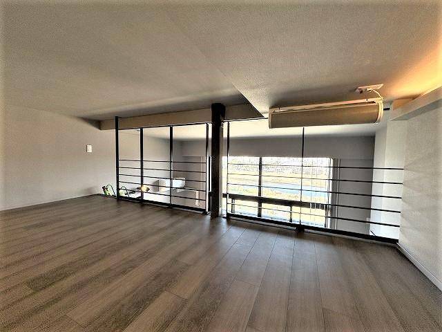 居室・リビング　エアコン付きです