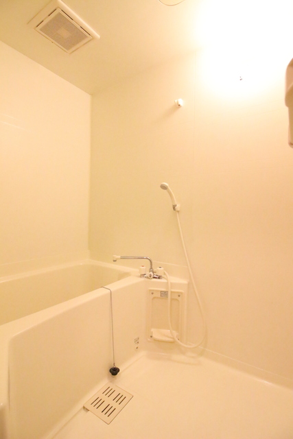 バス・シャワールーム　バスルーム