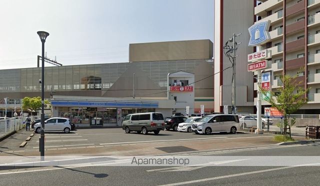 コンビニ　ローソン（コンビニ）まで479m