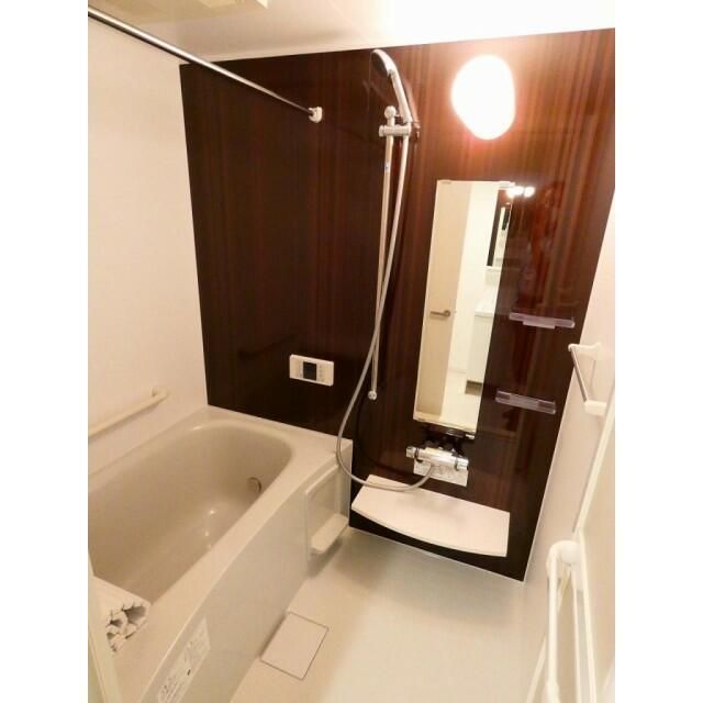 バス・シャワールーム　日々の暮らしに欠かせないお風呂です