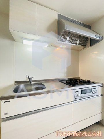 キッチン　※同物件　別間取り　参考写真
