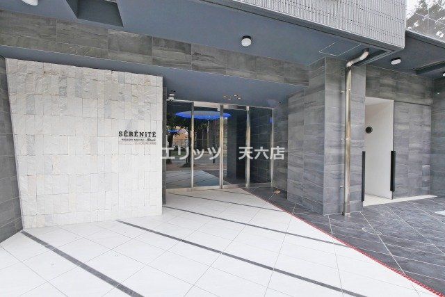 エントランス　エントランス