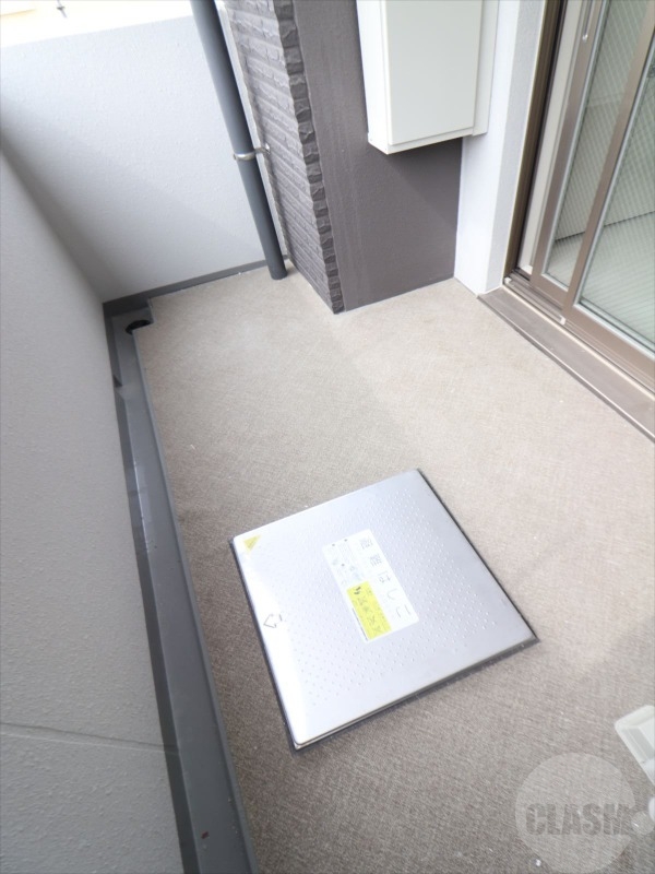 バルコニー　南向きなので日当たり良好です