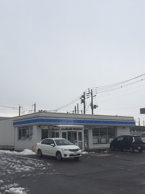 コンビニ　ローソン見附今町店（コンビニ）まで813m