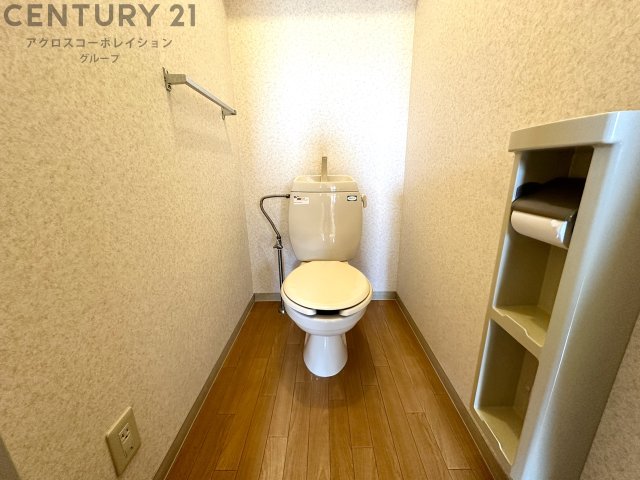 トイレ　バストイレ別です☆