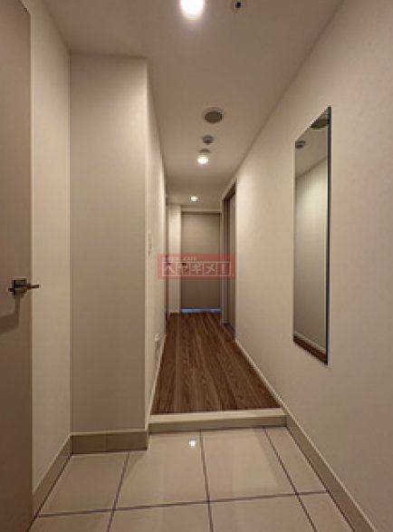 玄関　※別号室の参考写真