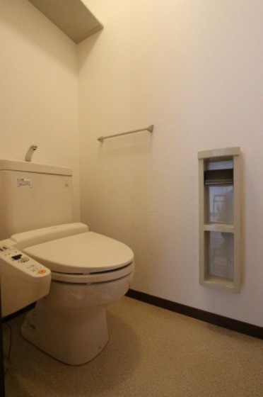 トイレ　※別部屋の写真です
