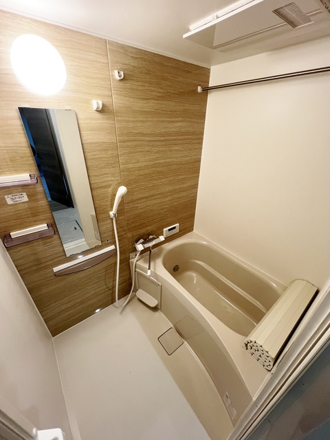 バス・シャワールーム