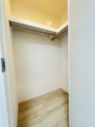 その他　ウォークインクローゼット(2)