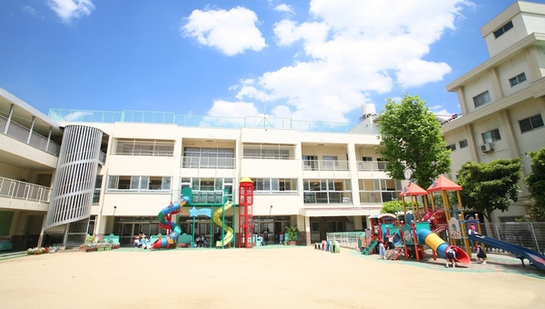 幼稚園・保育園　認定こども園あけのほし幼稚園（幼稚園・保育園）まで321m