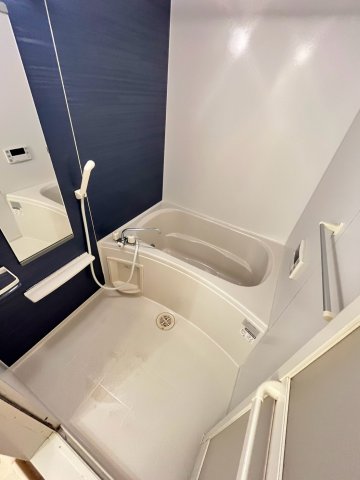 バス・シャワールーム　別号室の写真です。ご参考までに