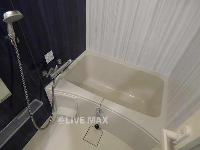 バス・シャワールーム　【見学予約受付中】当店の仲介手数料賃料の半月分以下でご紹介★