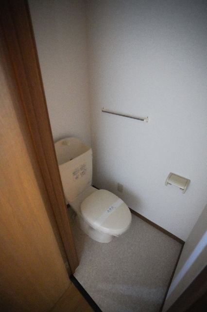 トイレ　同じ建物の別のお部屋