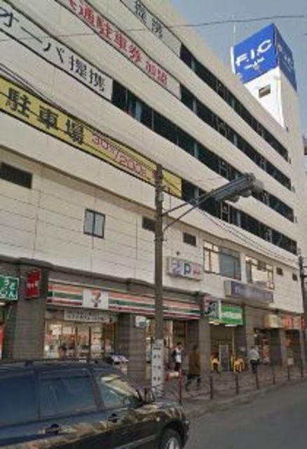 コンビニ　セブンイレブン藤沢駅北口店（コンビニ）まで605m
