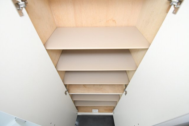 玄関　シューズボックス