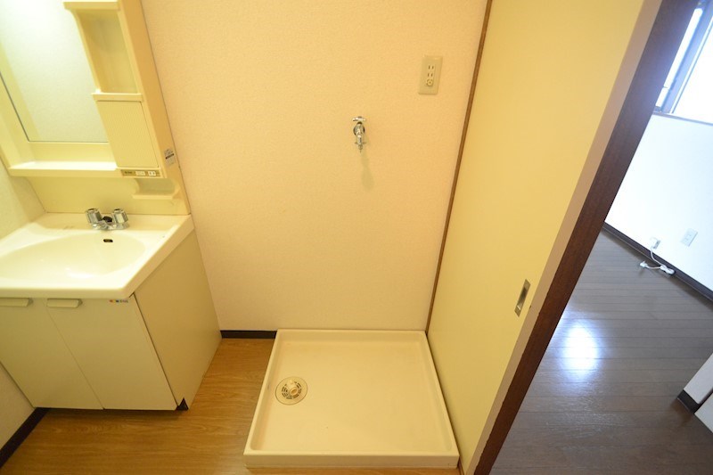 その他　室内洗濯機置き場完備♪