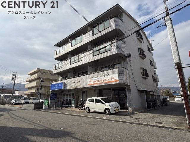 建物外観　スーパー徒歩圏内