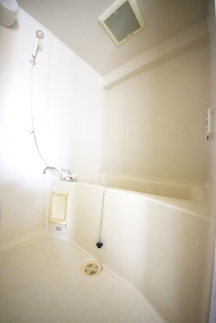 バス・シャワールーム　～疲れも一緒に流しましょう～