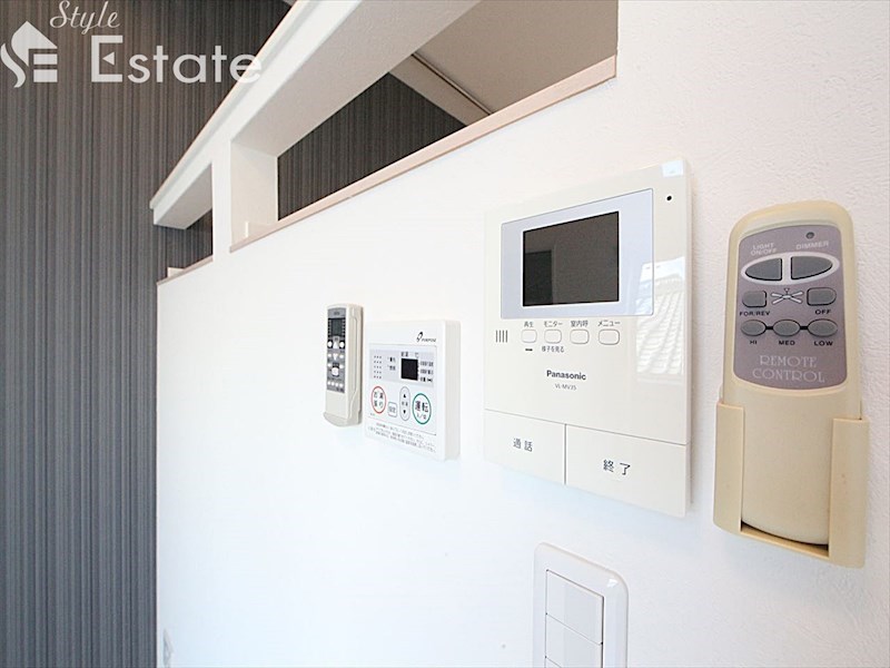 セキュリティ　モニター付きインターホン