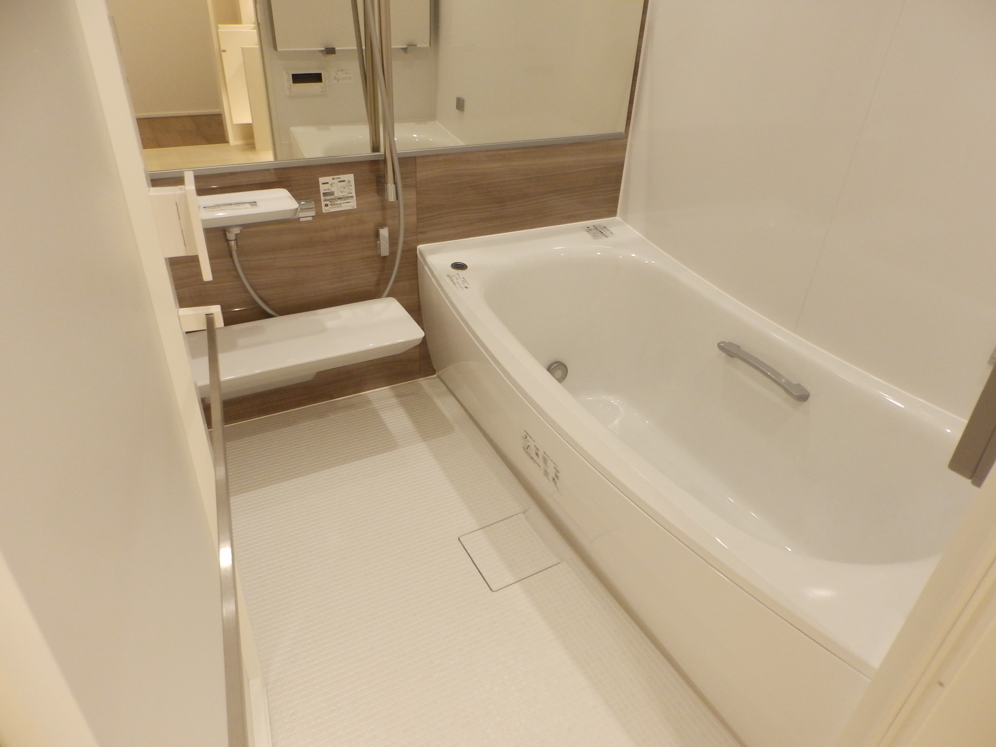 バス・シャワールーム　同施工会社、参考写真