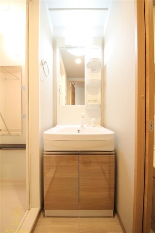 洗面設備　IBERIS COURT