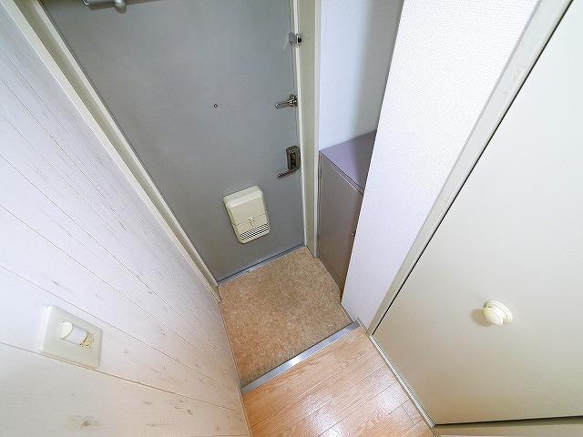 玄関　落ち着いた玄関です