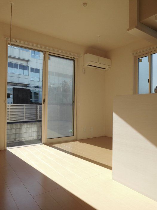 居室・リビング　★シャワートイレ★