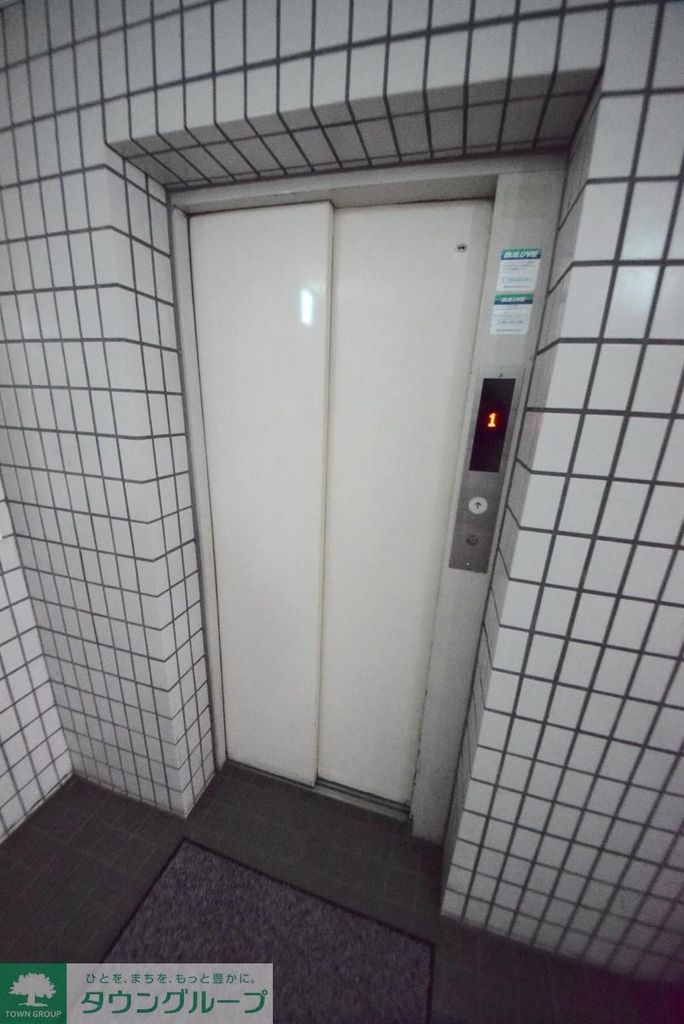 エントランス　エントランス