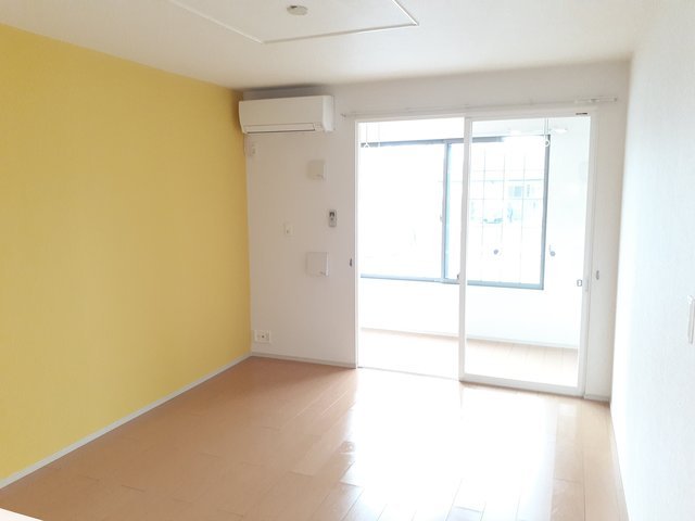 居室・リビング　使いやすい居間です