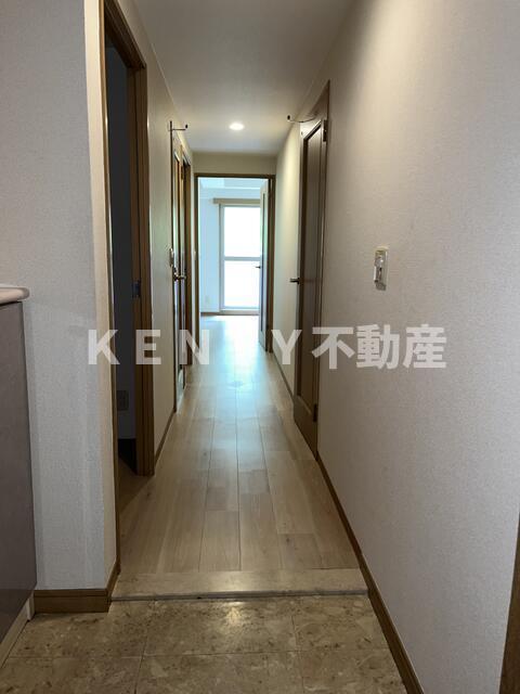 玄関　収納もある玄関です