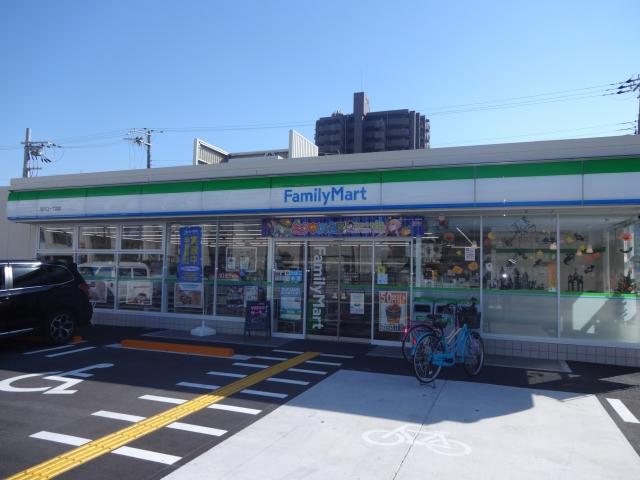 コンビニ　ファミリーマート背戸口一丁目店（コンビニ）まで556m