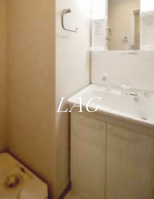 洗面設備　独立洗面台です。