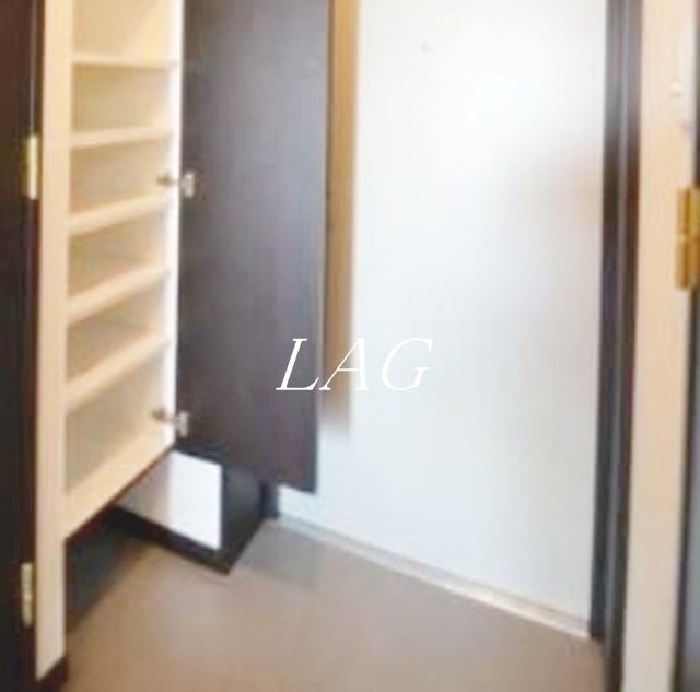 玄関　玄関です。