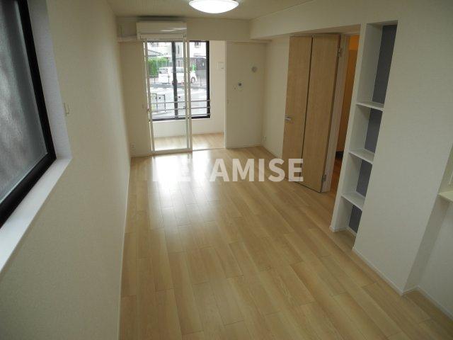 居室・リビング　※別号室写真（現状優先）