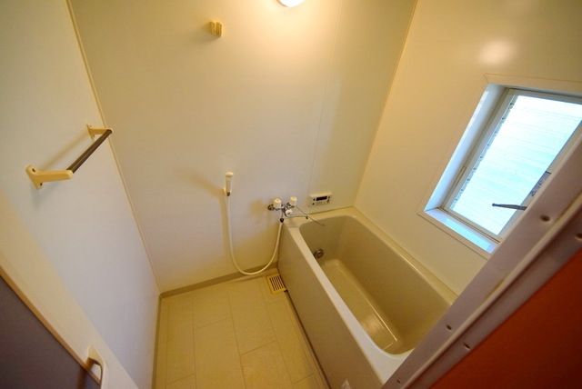 バス・シャワールーム　★★追い焚き機能付きバス★★