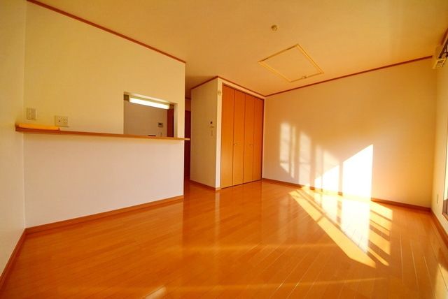 居室・リビング　★★広々とした室内★★