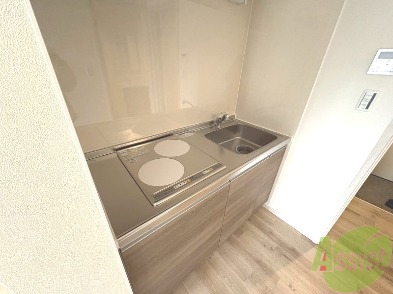 キッチン　シンクを広く使えるので、洗い物が捗りますね。