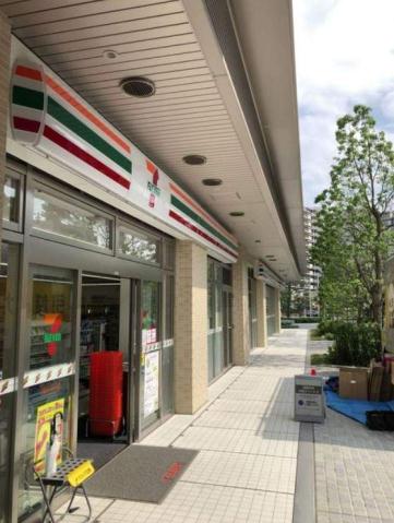 コンビニ　セブン－イレブン・ジャパン品川シーサイド店（コンビニ）まで256m