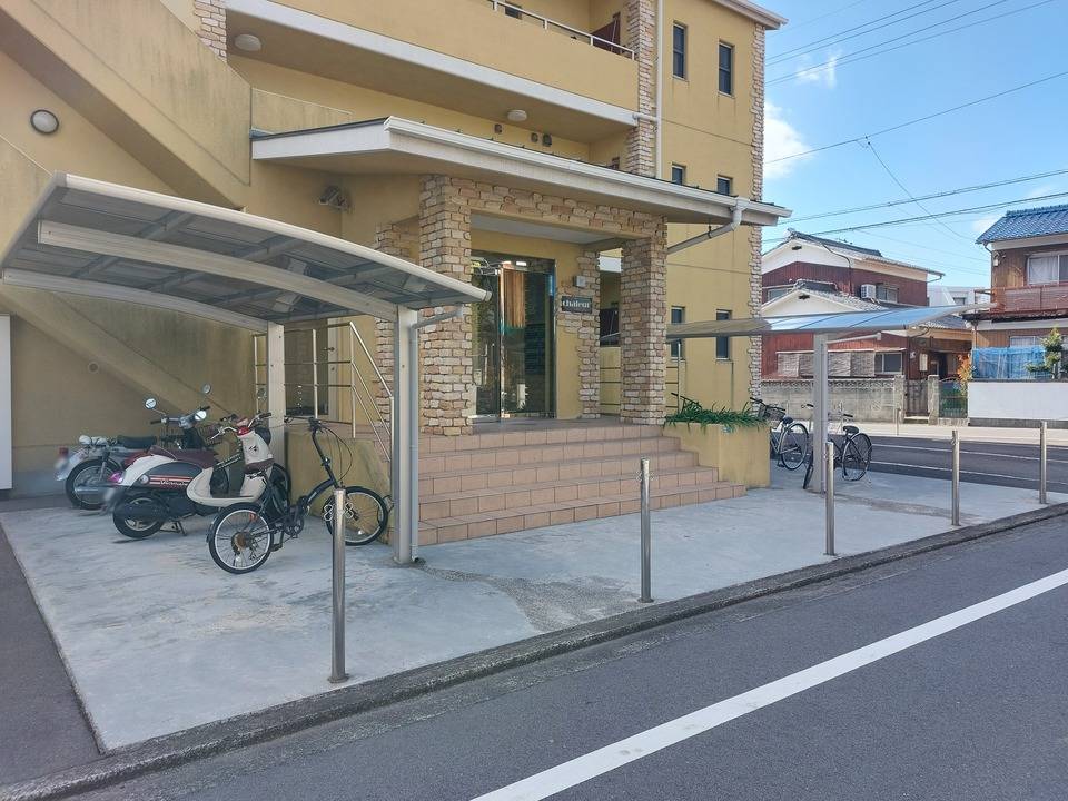 駐車場　駐輪場