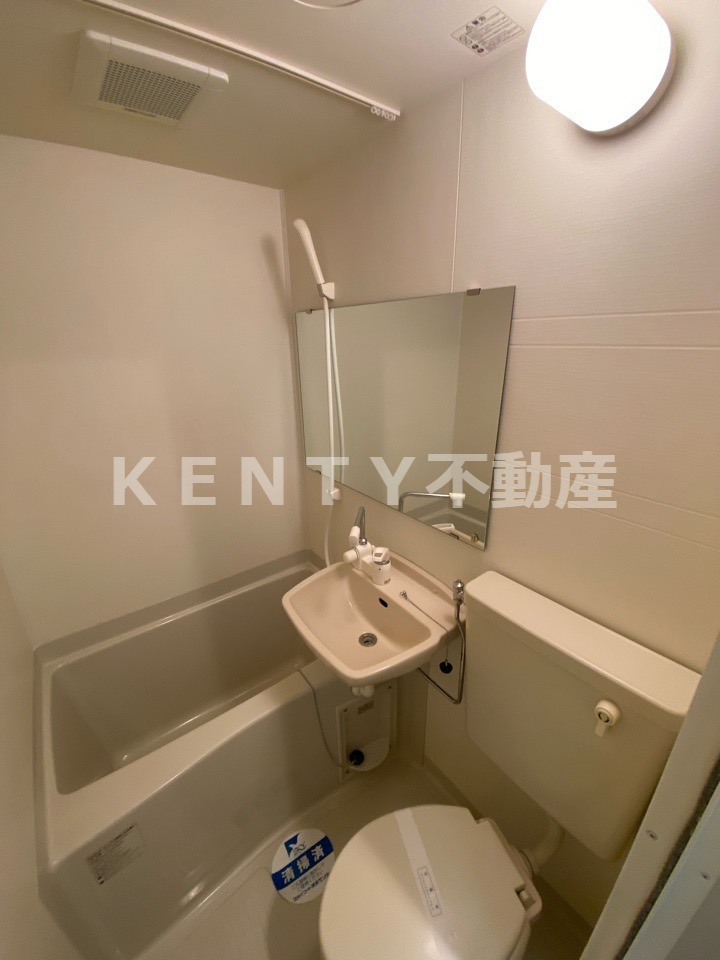 洗面設備　コンパクトで使いやすい洗面所