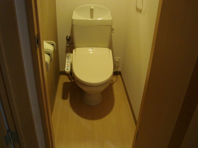 トイレ　シャワー付トイレ