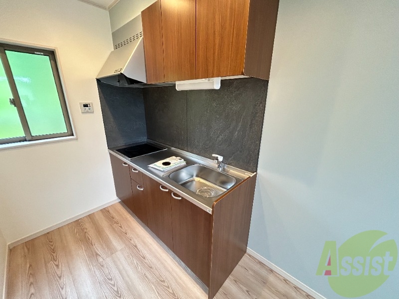 キッチン　キッチンはＩＨなのでお手入れがしやすそうですね。