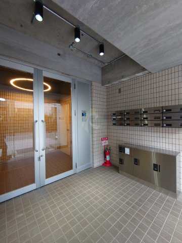 エントランス　LUMIEC KOENJI