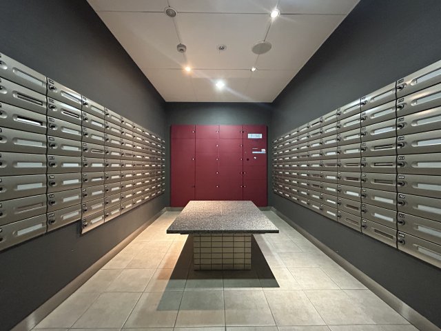 ロビー　ザ ダイソ  阪急オアシス神戸旭通店（594m）