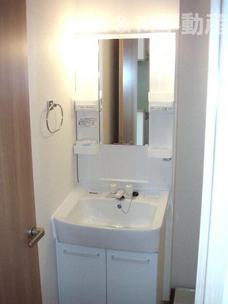 洗面設備　洗面所です