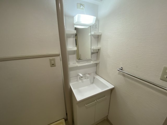 洗面設備　独立洗面化粧台付き♪